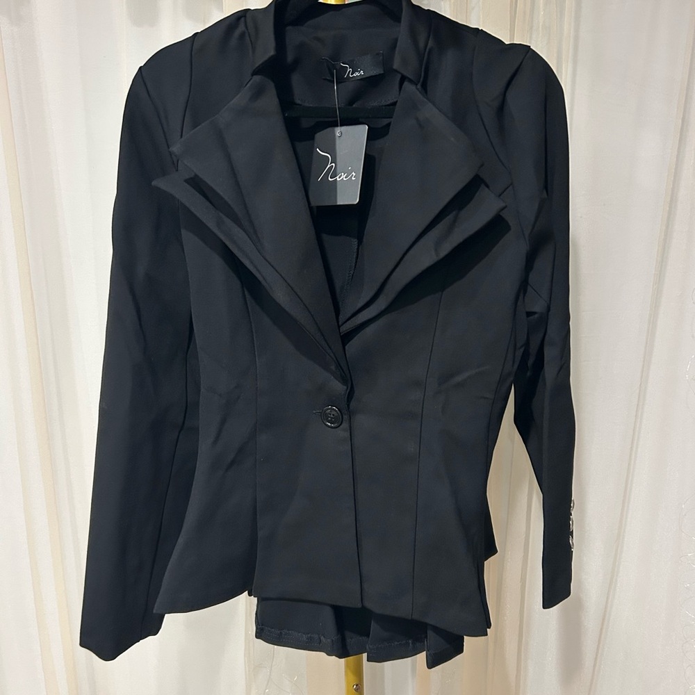 Noir Black Tailored Single Button Blazer Women’s Plus Size 1X NWT - Picture 2 of 6
